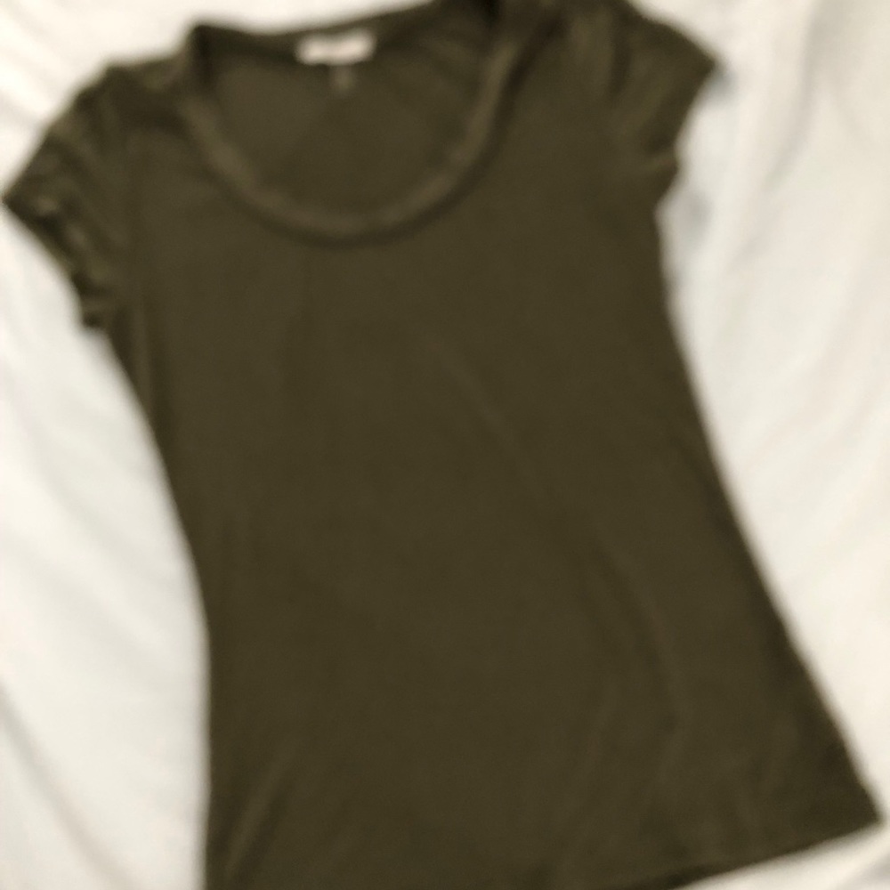 Like New Olive Green T-Shirt